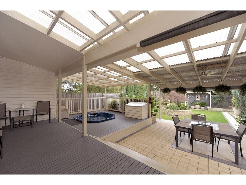 4 Seacrest Avenue, Seaford VIC 3198