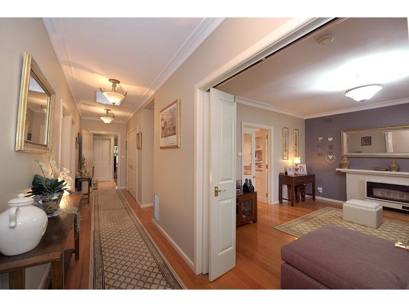 4 Seacrest Avenue, Seaford VIC 3198