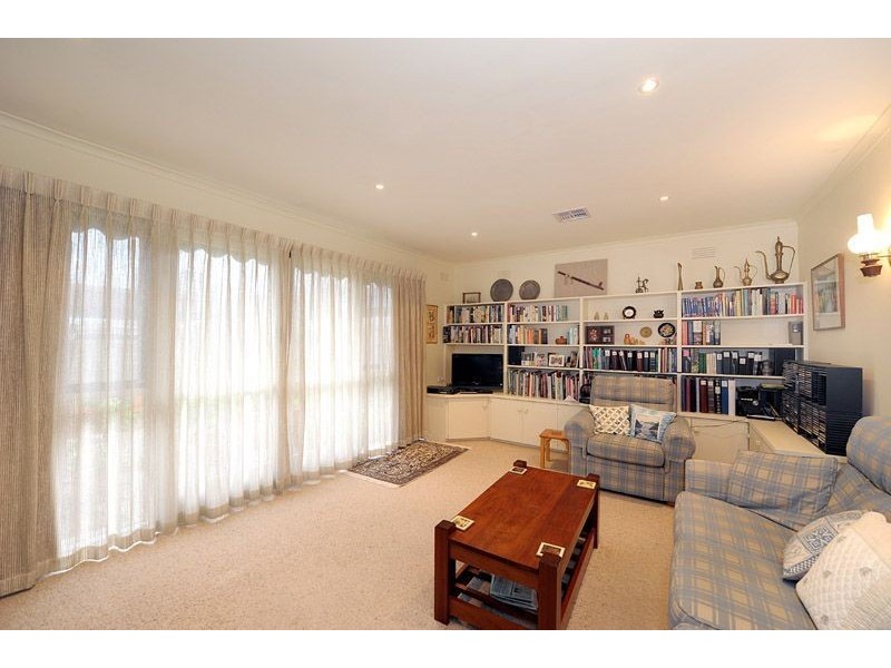 48 Clovelly Parade, Seaford VIC 3198