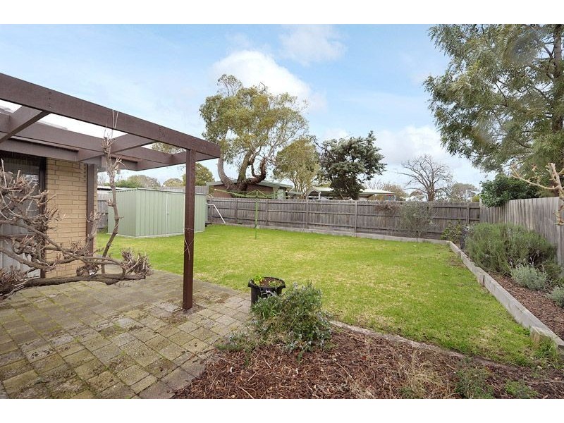 48 Clovelly Parade, Seaford VIC 3198