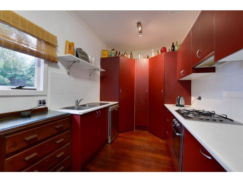 27 Boonong Ave, Seaford VIC 3198