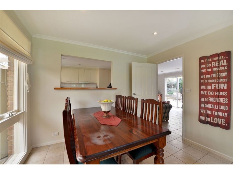 25 Downs Road, Seaford VIC 3198