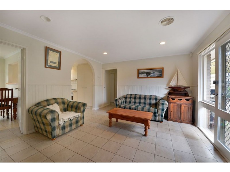 25 Downs Road, Seaford VIC 3198