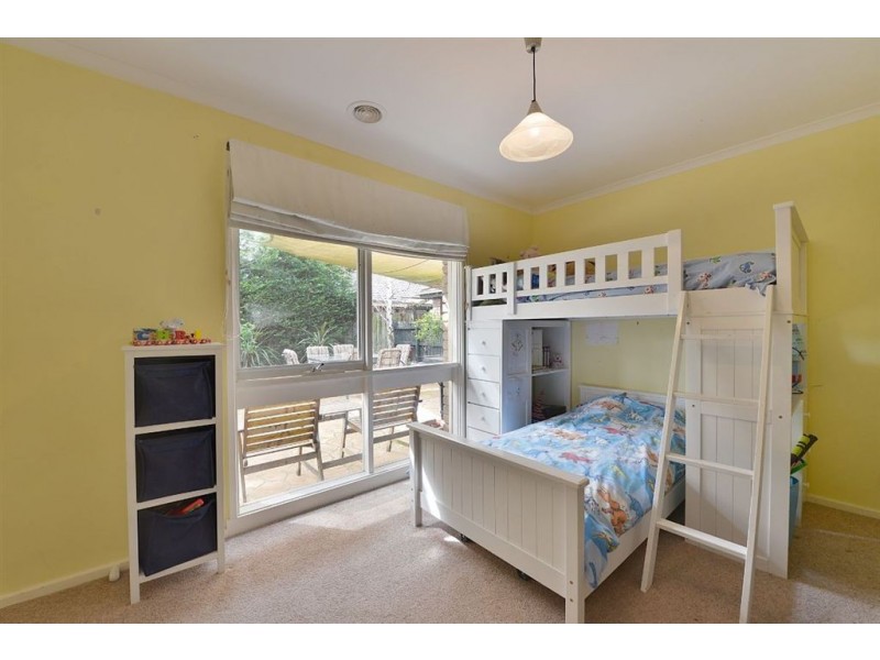 25 Downs Road, Seaford VIC 3198