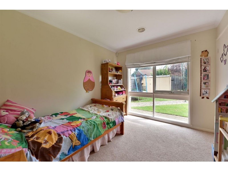 25 Downs Road, Seaford VIC 3198