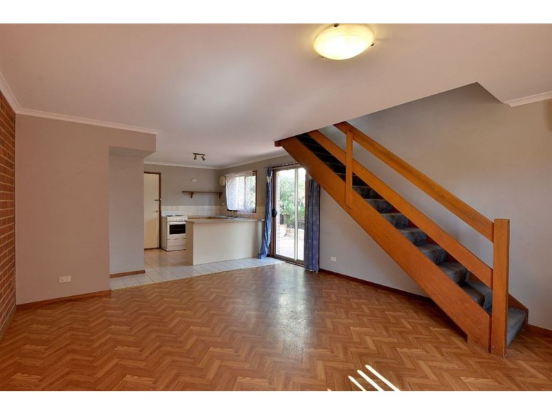 1/280 Nepean Highway, Seaford VIC 3198