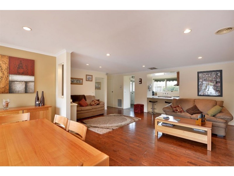 5 Emanuel Drive, Seaford VIC 3198