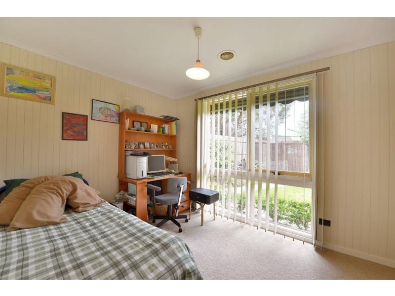 5 Emanuel Drive, Seaford VIC 3198