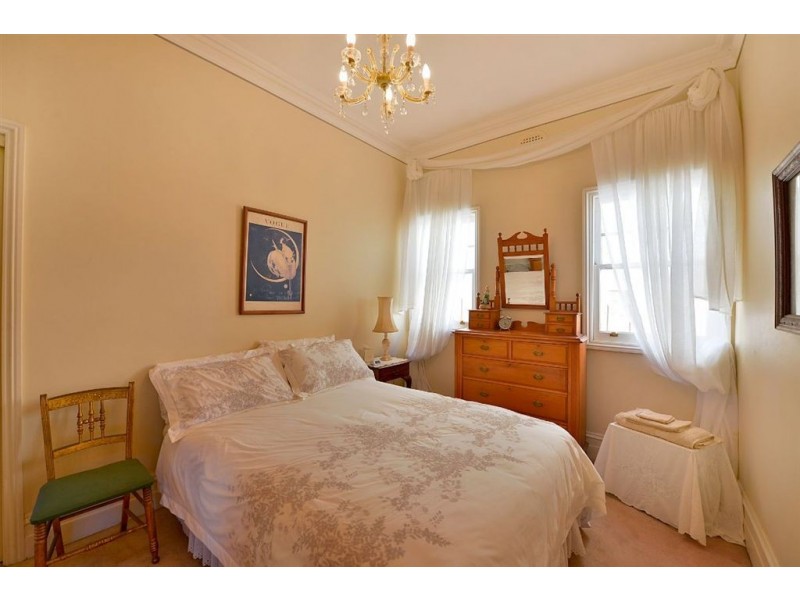 208 Nepean Highway, Seaford VIC 3198