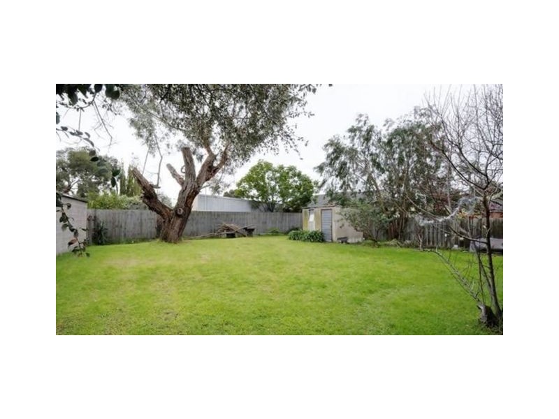 5 East Road, Seaford VIC 3198