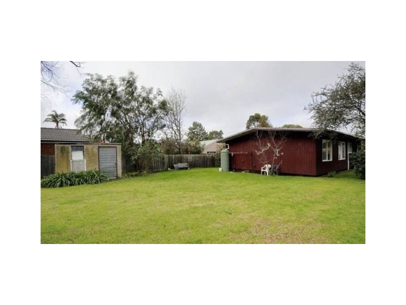 5 East Road, Seaford VIC 3198