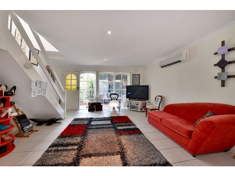 12/99-101 Nepean Highway, Seaford VIC 3198