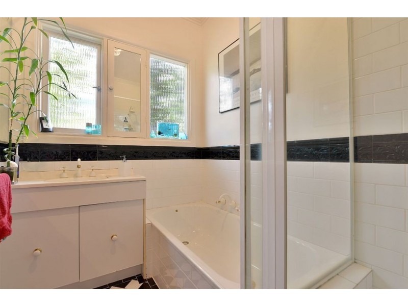 6 Newton Street, Seaford VIC 3198