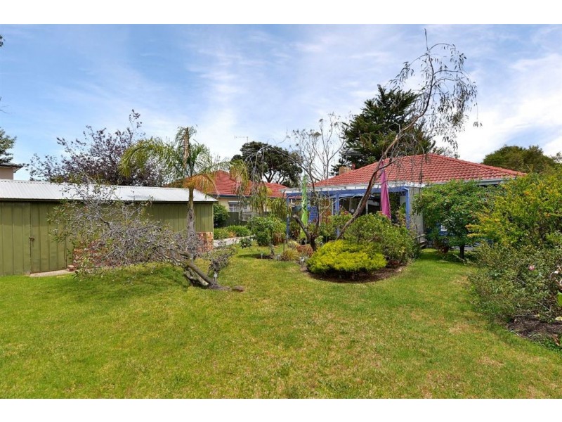 6 Newton Street, Seaford VIC 3198