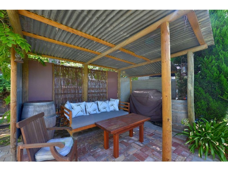 8 Johnstone Street, Seaford VIC 3198