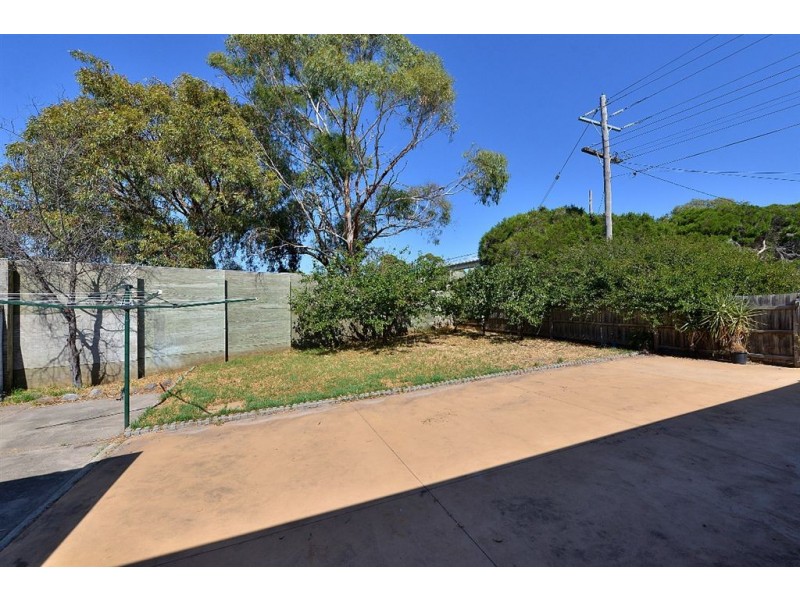 1 Francis Street, Seaford VIC 3198