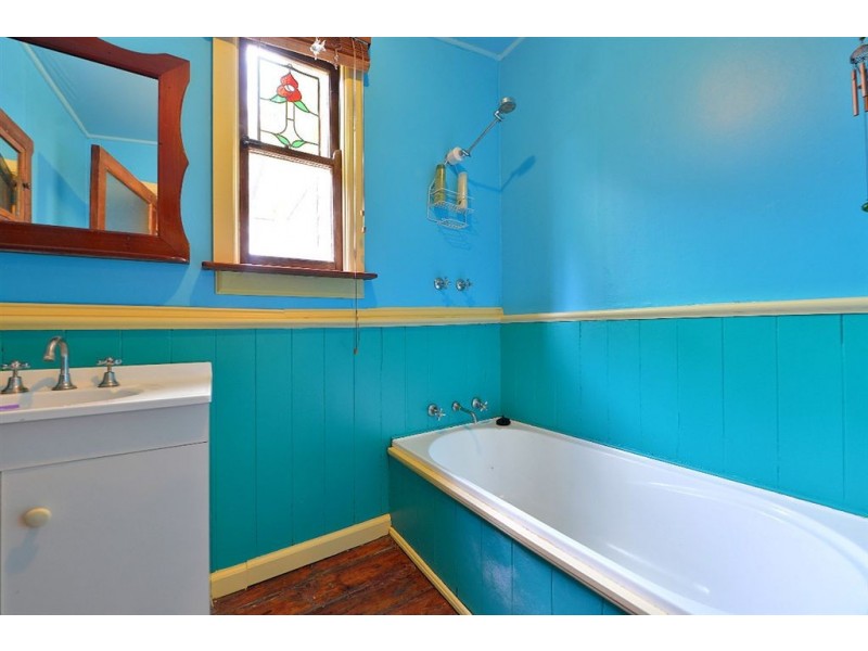 2 Johnstone Street, Seaford VIC 3198