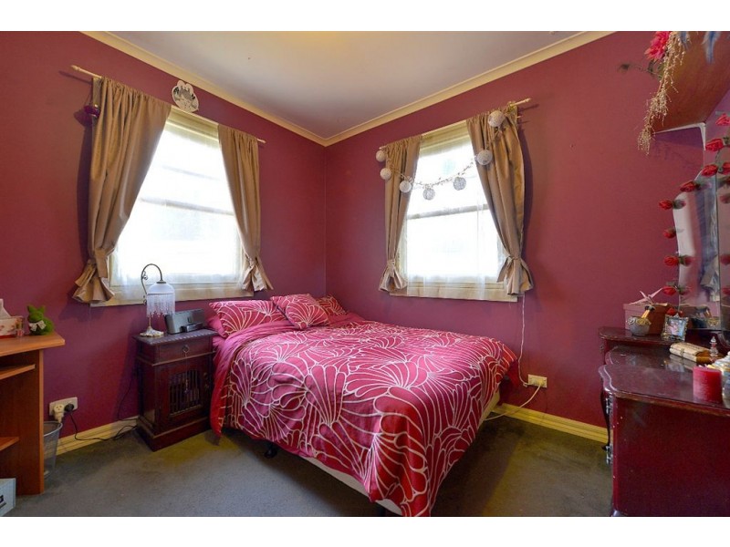 2 Johnstone Street, Seaford VIC 3198