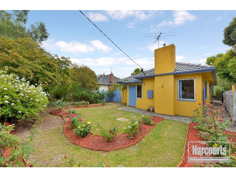 6 Railway Parade, Seaford VIC 3198