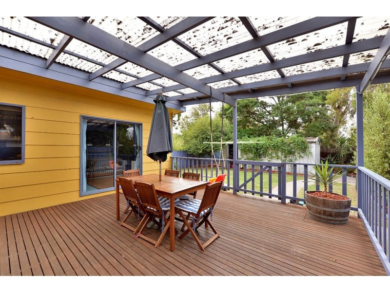 6 Railway Parade, Seaford VIC 3198