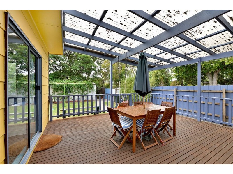 6 Railway Parade, Seaford VIC 3198