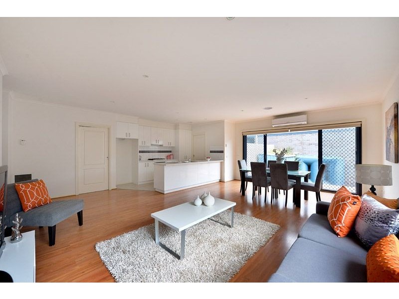 1/40 Kananook Avenue, Seaford VIC 3198