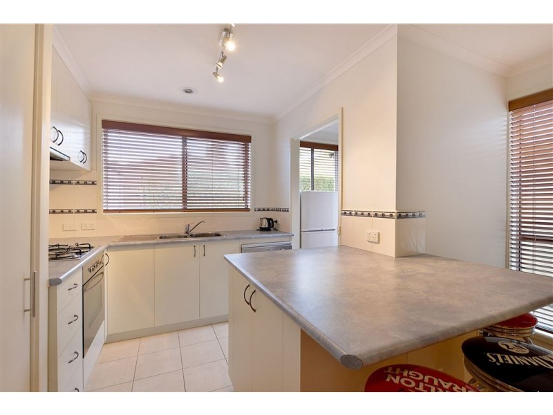 8/18 Hadley Street, Seaford VIC 3198