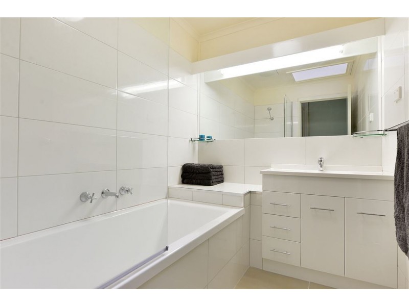 8/18 Hadley Street, Seaford VIC 3198