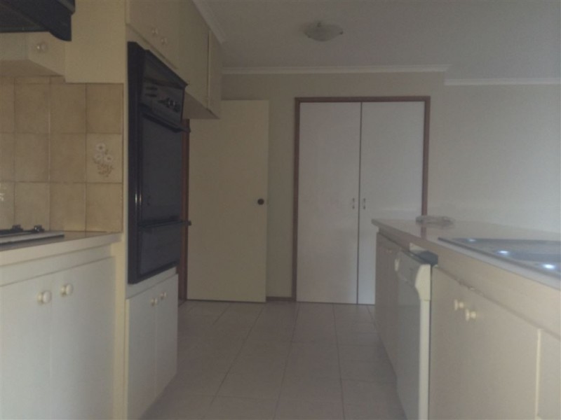 18 Coolibar Avenue, Seaford VIC 3198