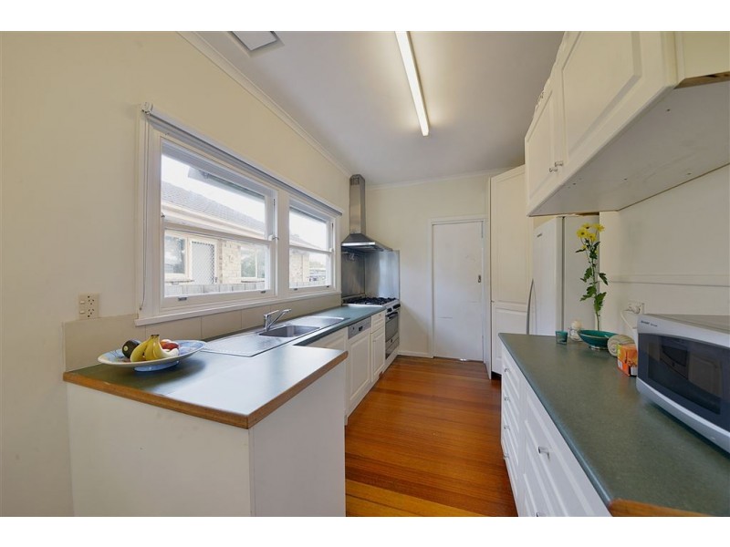 21 Duncan Ave, Seaford VIC 3198