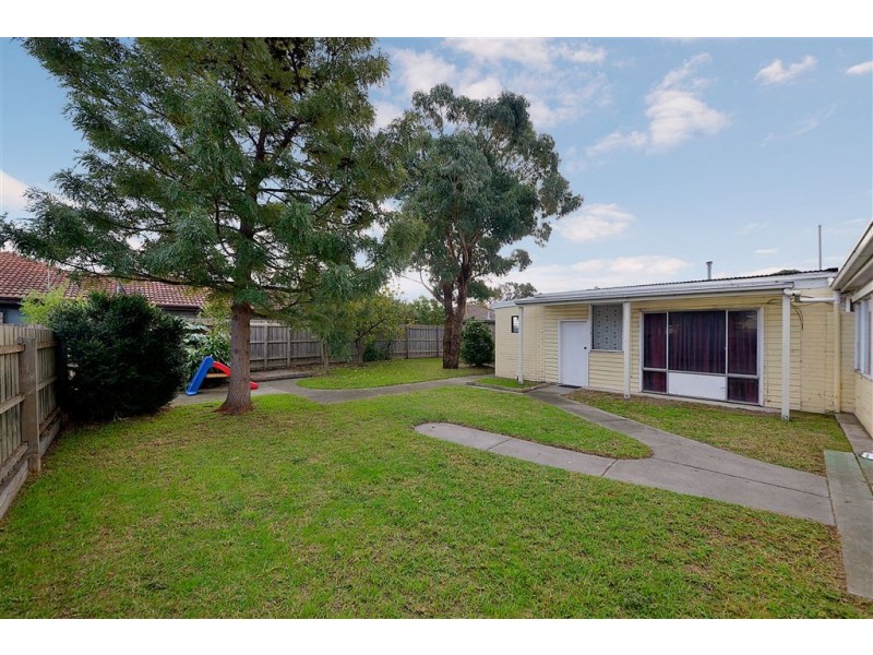 21 Duncan Ave, Seaford VIC 3198