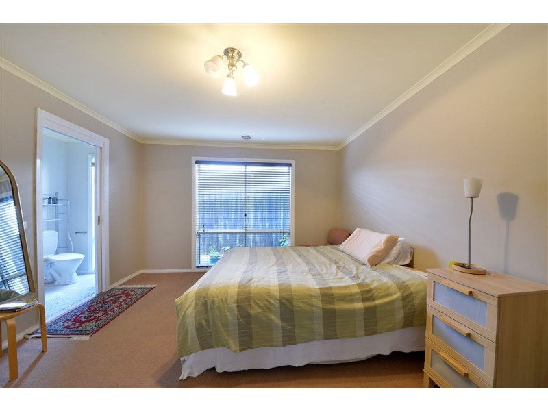 7 Cove Lane, Seaford VIC 3198