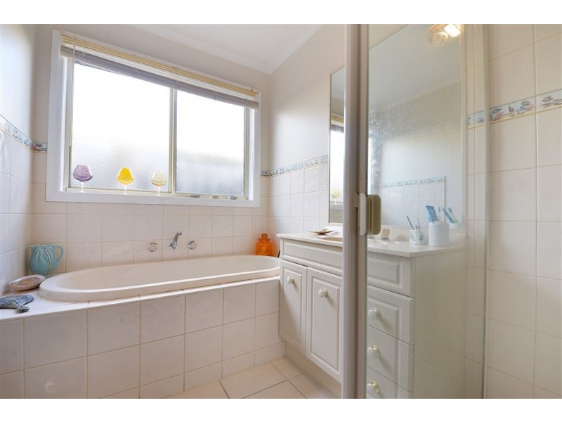 7 Cove Lane, Seaford VIC 3198