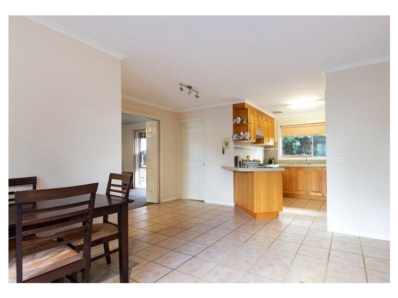 B/1 Charles Street, Seaford VIC 3198