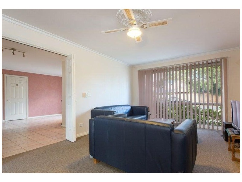 B/1 Charles Street, Seaford VIC 3198