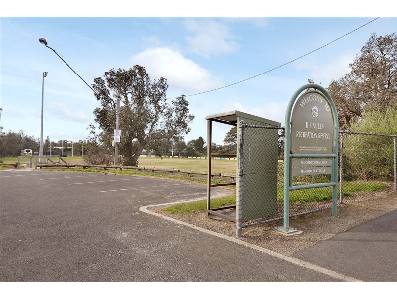 2/3 Seaford Road, Seaford VIC 3198