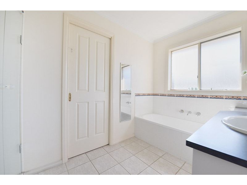 2 Cypress Court, Chelsea VIC 3196