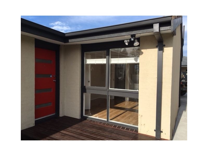 6A Sussex Cres, Seaford VIC 3198