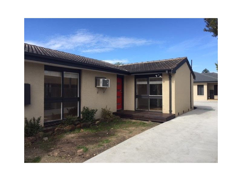 6A Sussex Cres, Seaford VIC 3198