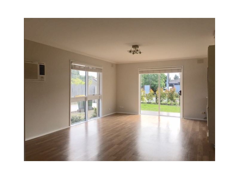 6A Sussex Cres, Seaford VIC 3198