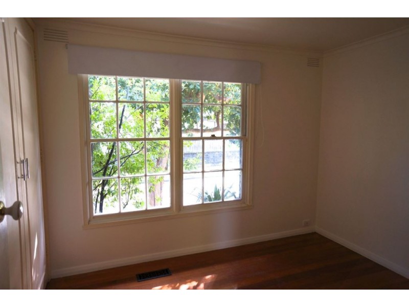 8 Peter Court, Seaford VIC 3198