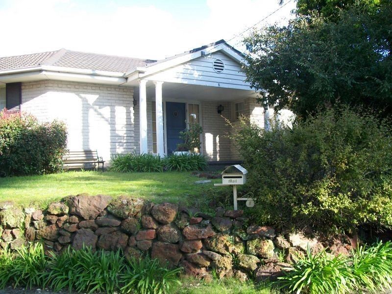 8 Peter Court, Seaford VIC 3198