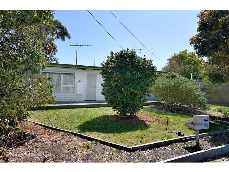 126 Rosslyn Ave, Seaford VIC 3198