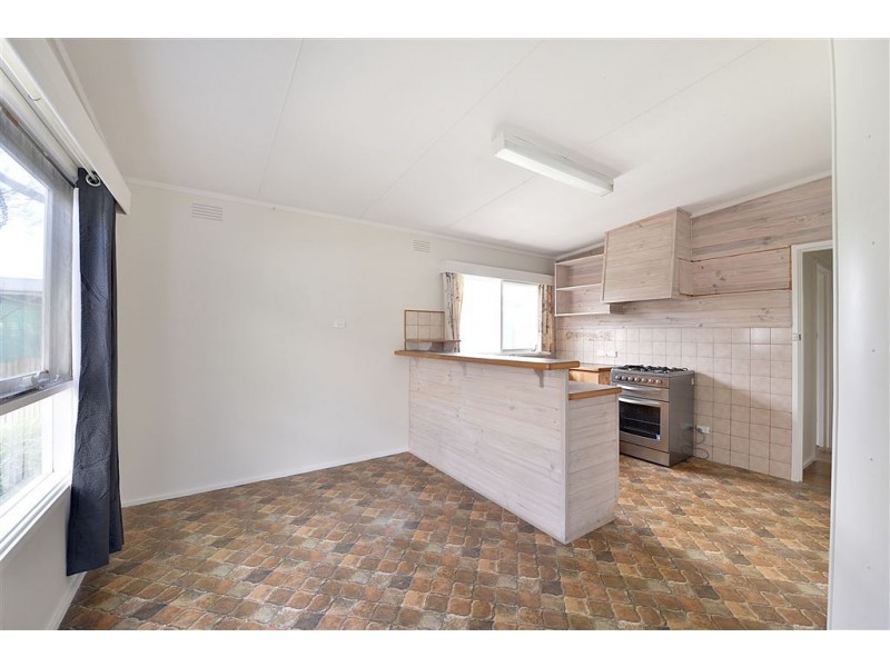 126 Rosslyn Ave, Seaford VIC 3198