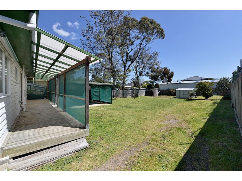 126 Rosslyn Ave, Seaford VIC 3198