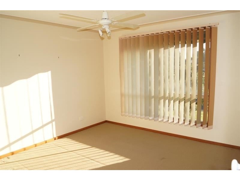 18 Quarrion Drive, Carrum Downs VIC 3201