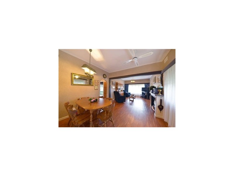 95 Kanaook Ave, Seaford VIC 3198