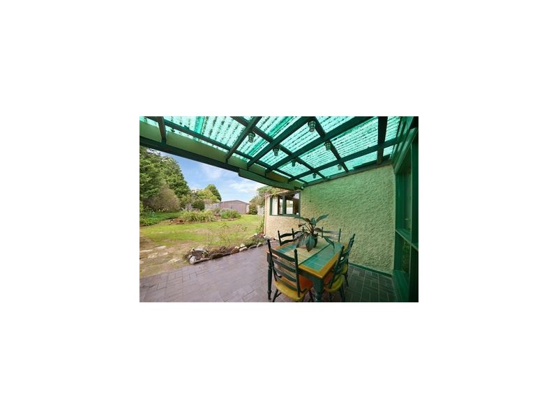 95 Kanaook Ave, Seaford VIC 3198