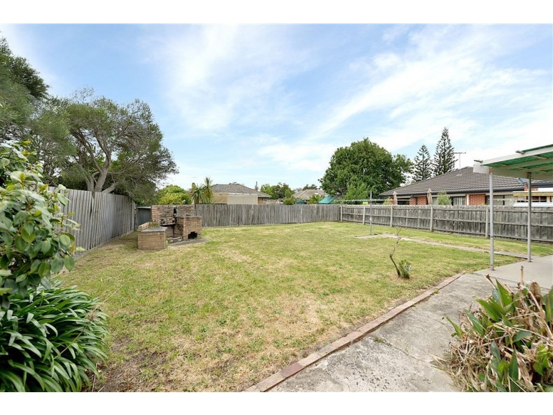 54 Railway Parade, Seaford VIC 3198