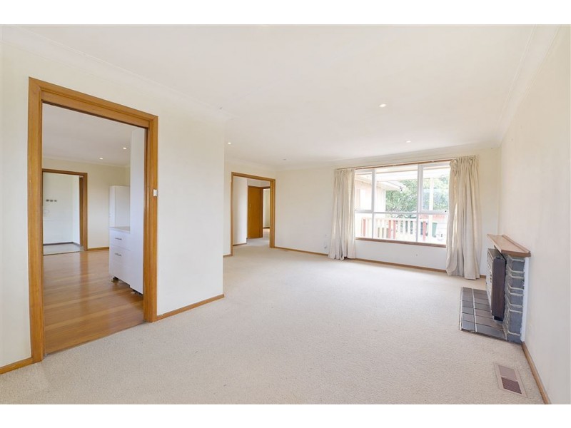 6 Selsey Street, Seaford VIC 3198